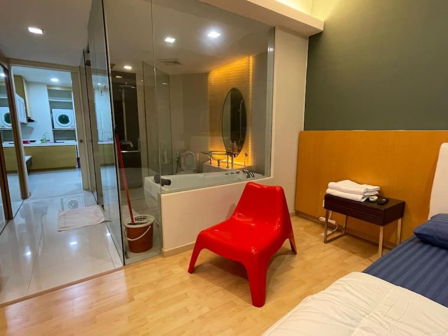 Stylish Romantic Couples Getaway At Kl City 1419 Kuala Lumpur Exterior photo